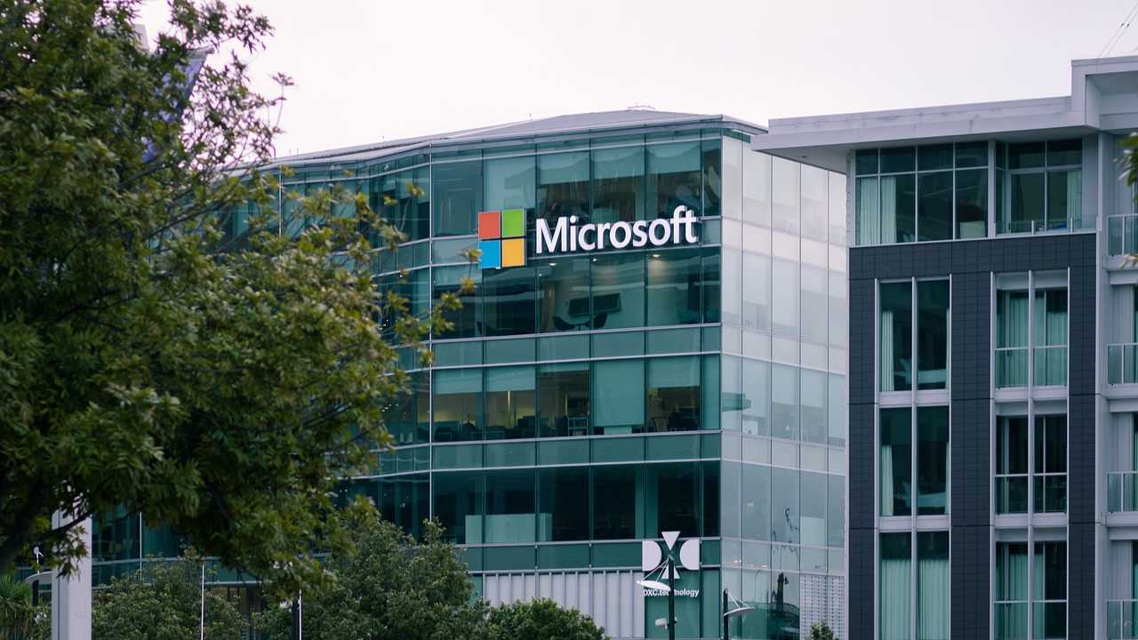 Microsoft Copilot: qué es, cómo funciona y alternativas