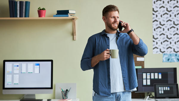 Móvil de empresa vs. permitir el móvil personal (BYOD): cómo evitar fugas de datos y problemas legales con tu plantilla