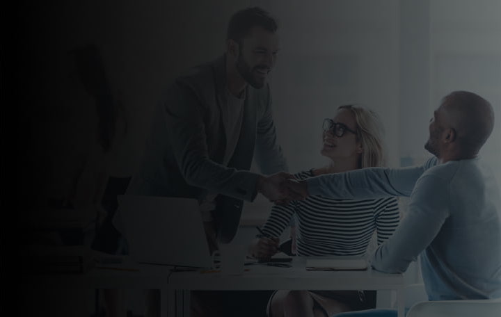 una reunión de empresa