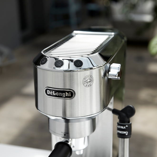 DeLongui Cafetera Manual Dedica Maestro EC685.M